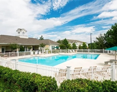 91 Somerset Club Drive - Photo Thumbnail 8