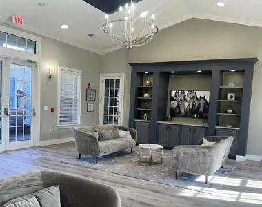 91 Somerset Club Drive - Photo Thumbnail 7
