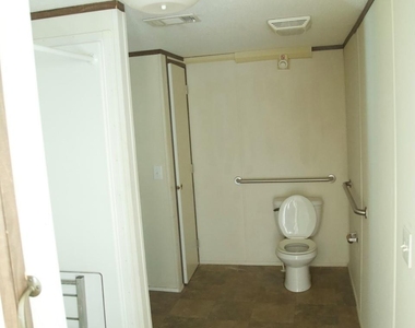 4443 6th Street Street - Photo Thumbnail 6