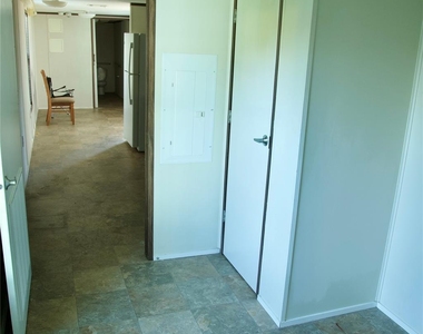 4443 6th Street Street - Photo Thumbnail 7