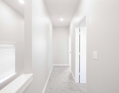 2101 Reinke Road - Photo Thumbnail 15
