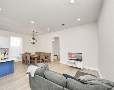 8420a Lanewood Drive - Photo Thumbnail 13