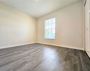 4916 Leonard Boulevard S - Photo Thumbnail 9