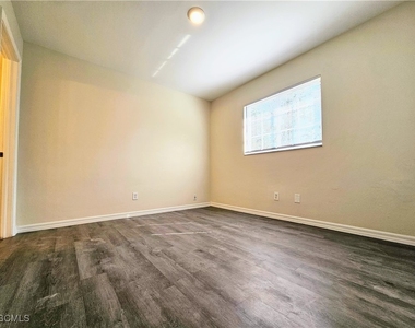 4916 Leonard Boulevard S - Photo Thumbnail 13