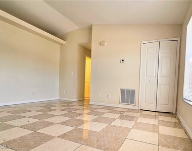 4916 Leonard Boulevard S - Photo Thumbnail 3