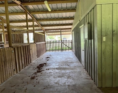 38196 Fm 1736 Road - Photo Thumbnail 12