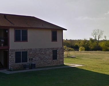 513 N Pecan Creek Trail - Photo Thumbnail 4