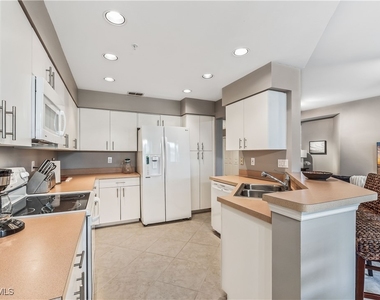 24827 Lakemont Cove Lane - Photo Thumbnail 4