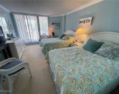 4041 Gulf Shore Boulevard N - Photo Thumbnail 6