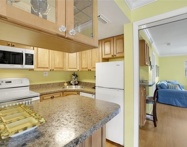 780 10th Avenue S - Photo Thumbnail 9