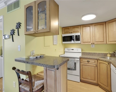 780 10th Avenue S - Photo Thumbnail 8