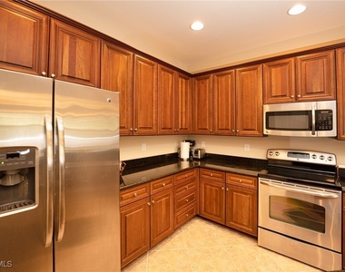 9054 Capistrano Street N - Photo Thumbnail 6