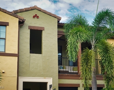 9054 Capistrano Street N - Photo Thumbnail 23