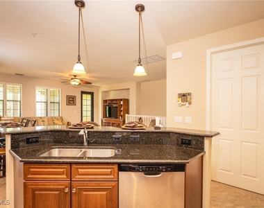 9054 Capistrano Street N - Photo Thumbnail 4