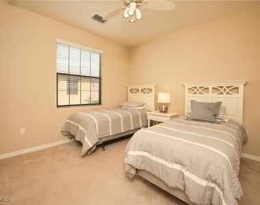 9054 Capistrano Street N - Photo Thumbnail 16