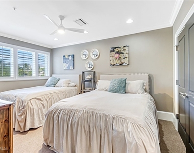 993 8th Street S - Photo Thumbnail 15