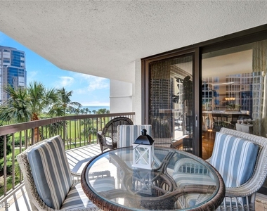 4551 Gulf Shore Boulevard N - Photo Thumbnail 22
