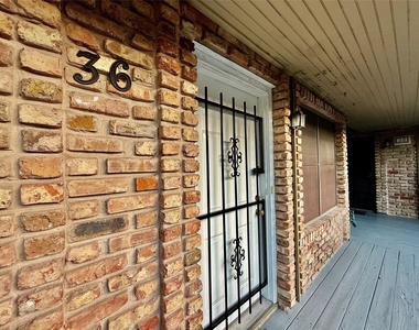 6401 Skyline Drive - Photo Thumbnail 11