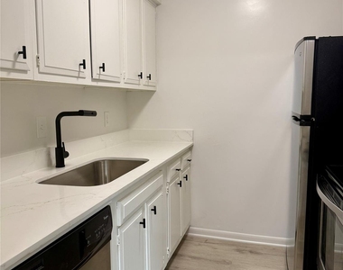 6401 Skyline Drive - Photo Thumbnail 1