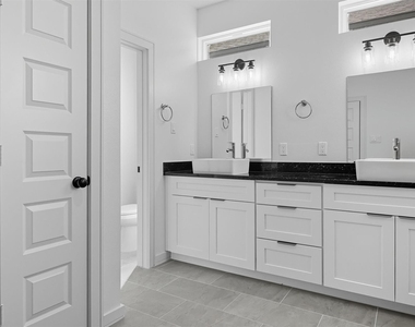 2924 El Fenice Lane - Photo Thumbnail 26