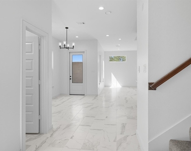 2924 El Fenice Lane - Photo Thumbnail 5