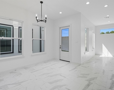 2924 El Fenice Lane - Photo Thumbnail 11
