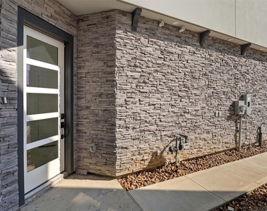 2924 El Fenice Lane - Photo Thumbnail 3