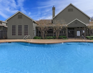 1297 W Loop 1604 N - Photo Thumbnail 6