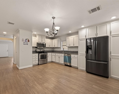 21415 Sweet Grass Lane - Photo Thumbnail 7
