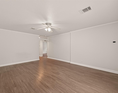 21415 Sweet Grass Lane - Photo Thumbnail 4
