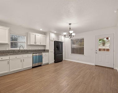 21415 Sweet Grass Lane - Photo Thumbnail 6