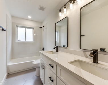 5946 Valkeith Drive - Photo Thumbnail 28