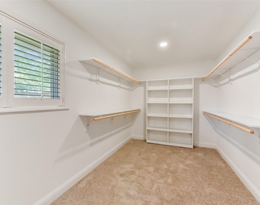 5946 Valkeith Drive - Photo Thumbnail 24