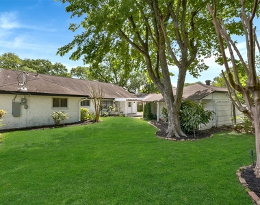 5946 Valkeith Drive - Photo Thumbnail 31