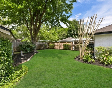 5946 Valkeith Drive - Photo Thumbnail 30