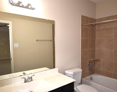 51 Greenprint Circle - Photo Thumbnail 30