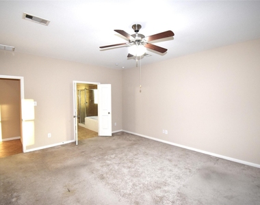 51 Greenprint Circle - Photo Thumbnail 19