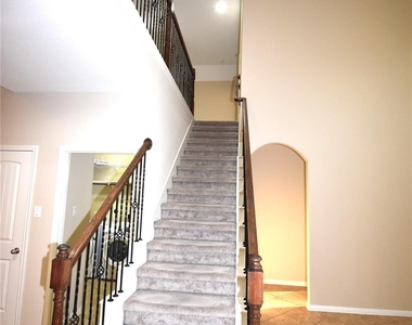 51 Greenprint Circle - Photo Thumbnail 25