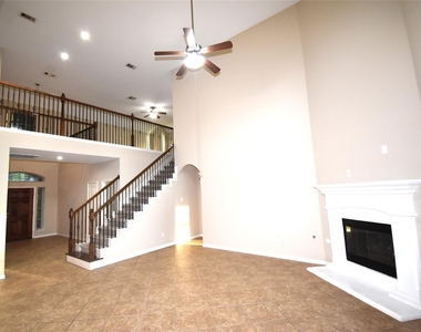 51 Greenprint Circle - Photo Thumbnail 7