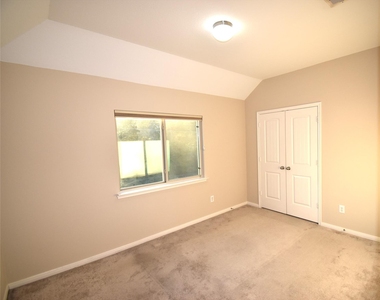 51 Greenprint Circle - Photo Thumbnail 29
