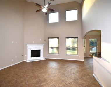 51 Greenprint Circle - Photo Thumbnail 5