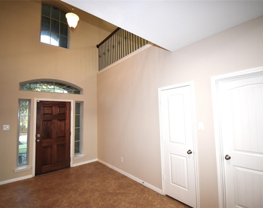 51 Greenprint Circle - Photo Thumbnail 2