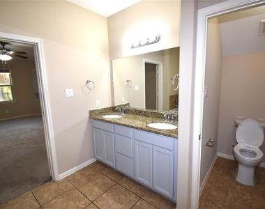 51 Greenprint Circle - Photo Thumbnail 22