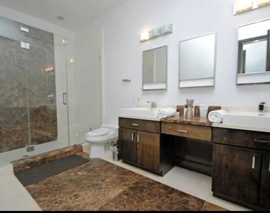 4118 Floyd Street - Photo Thumbnail 8