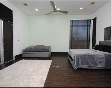 4118 Floyd Street - Photo Thumbnail 11