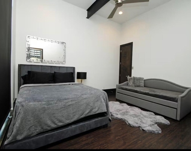 4118 Floyd Street - Photo Thumbnail 13