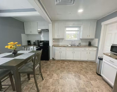 4201 Irvington Boulevard - Photo Thumbnail 4
