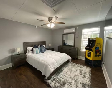 4201 Irvington Boulevard - Photo Thumbnail 11
