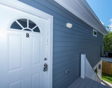 203 6th St - Photo Thumbnail 20