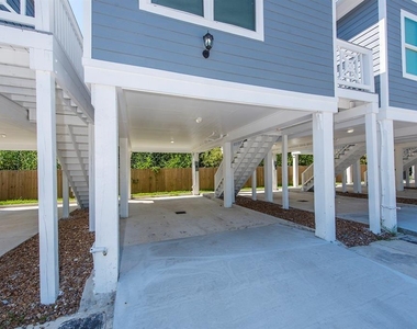 203 6th St - Photo Thumbnail 16